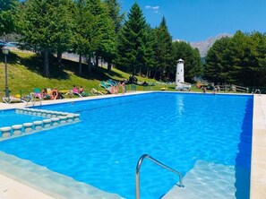 Innenpool, Außenpool