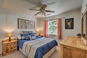 2 bedrooms, iron/ironing board, Internet, bed sheets - Patio & Mtn Views: Tranquil Sedona Gem (Sedona)