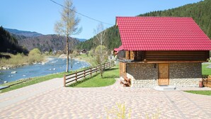 Property grounds - Cotteges Dzherelo (Yaremche)