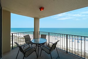Property grounds - DIRECT GULF FRONT, FANTASTIC VIEWS, BEACHY DECOR, TONS OF AMENITIES (Orange Beach)