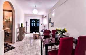 Interior - Helen by the river, relaxing 2BR apt ***** (Corfu)