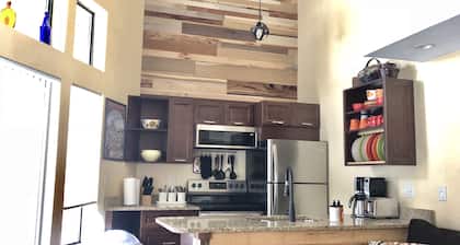Amazing 3 Bedroom, practically on the slopes Newly renovated w/Brand new kitchen