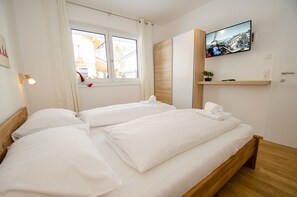 2 Schlafzimmer, Zimmersafe, Bügeleisen/Bügelbrett, kostenloses WLAN