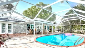 Piscine extérieure