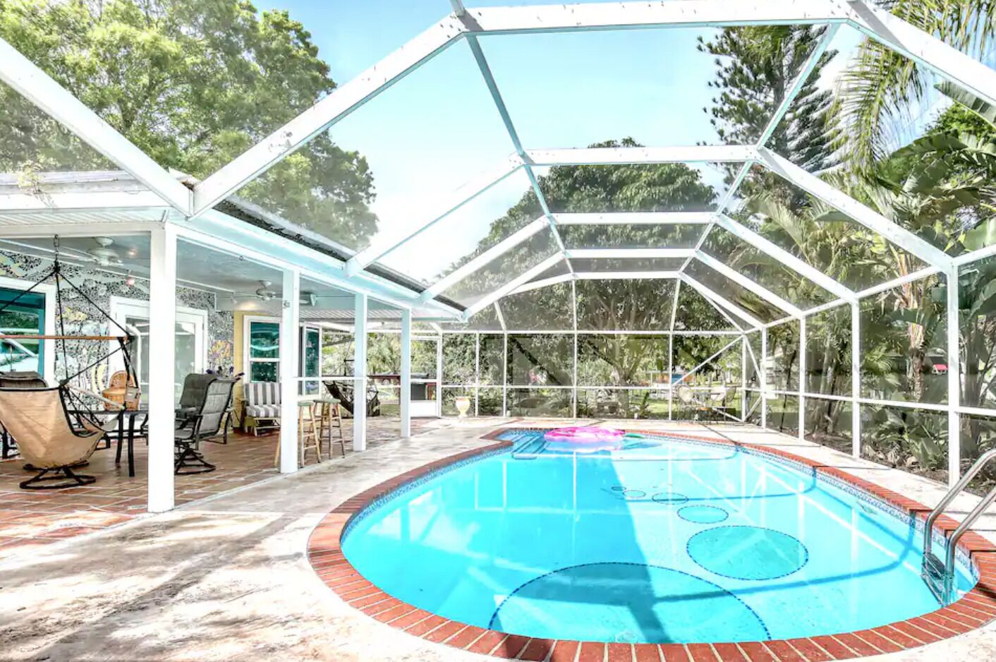 Utomhuspool