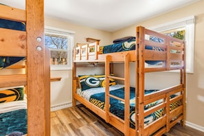 2 bedrooms, in-room safe, desk, free WiFi