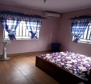 Minibar, blackout drapes, soundproofing, bed sheets
