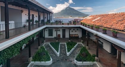 Cozy loft with kitchenette in the heart of Antigua