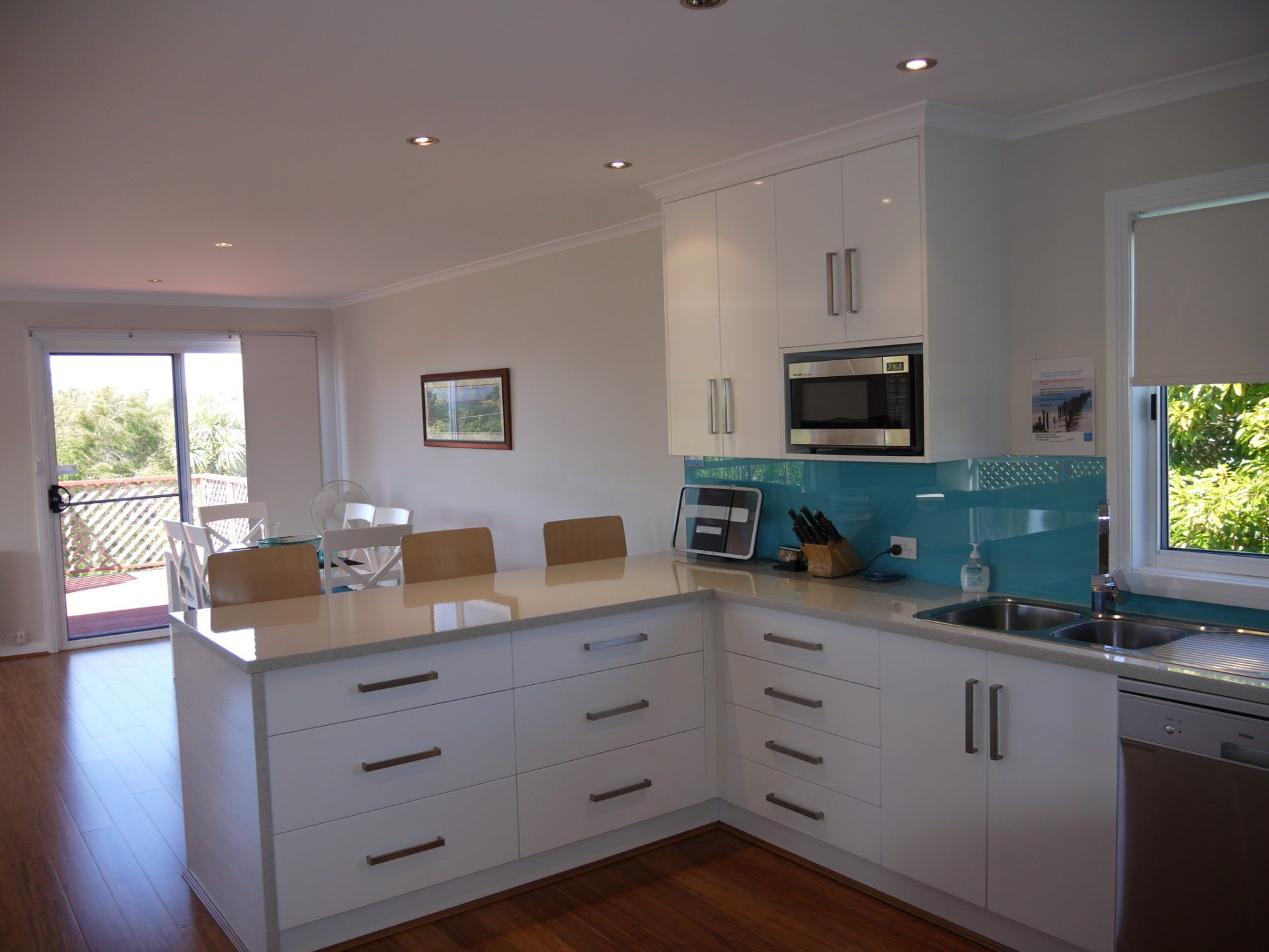 Large Deck - Beaches Nearby — image 5