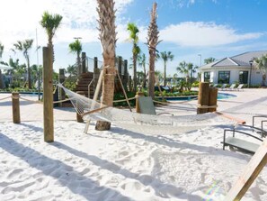 Property grounds - Beautiful Holiday Condo, Only 7 min to Disney (Kissimmee)