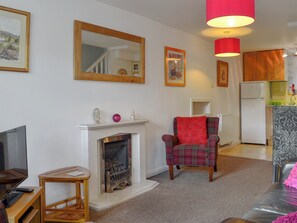TV - 2 bedroom accommodation in Ambleside (Ambleside)