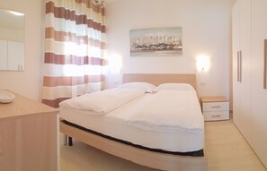 2 bedrooms, free WiFi, bed sheets - Casa Palanca Holideal (Tremosine)