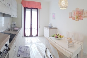 Fridge, microwave, oven, coffee/tea maker