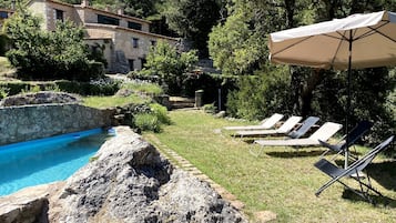 Piscine extérieure