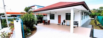 Eric's KK City Homestay 
