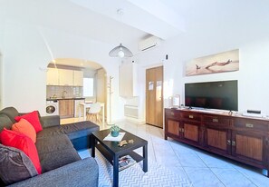 TV - N&J - BELA VISTA - Central - Very close sea (Niza)