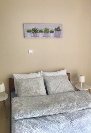 Lejlighed | Mørklægningsgardiner, strygejern/strygebræt, sengetøj