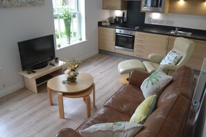 Smart TV, reproductor de DVD y tenis de mesa 