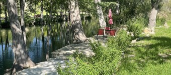 Cabin with wonderful view and Private River Access