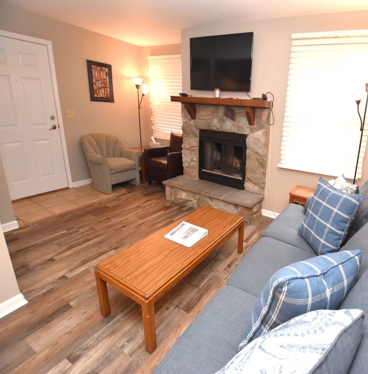 TV, fireplace, offices