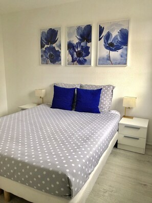 2 bedrooms, iron/ironing board, free WiFi