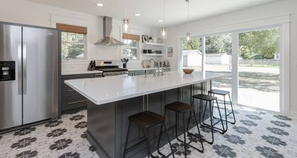 Upouusi mökki-kävelymatkan päässä ND ja Eddy Street Commons