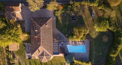 EXCEPTIONNEL à la Cité Médiévale: grande villa avec piscine chauffée, 2 jacuzzis