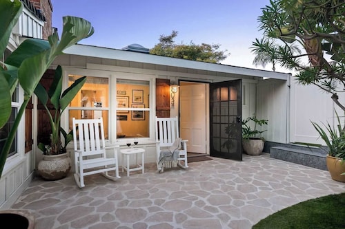 Beach Bungalow 1 with Private Outdoor yard