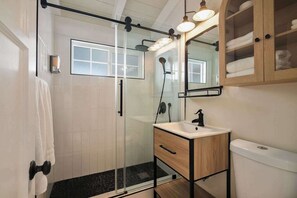 Douche, séchoir à cheveux