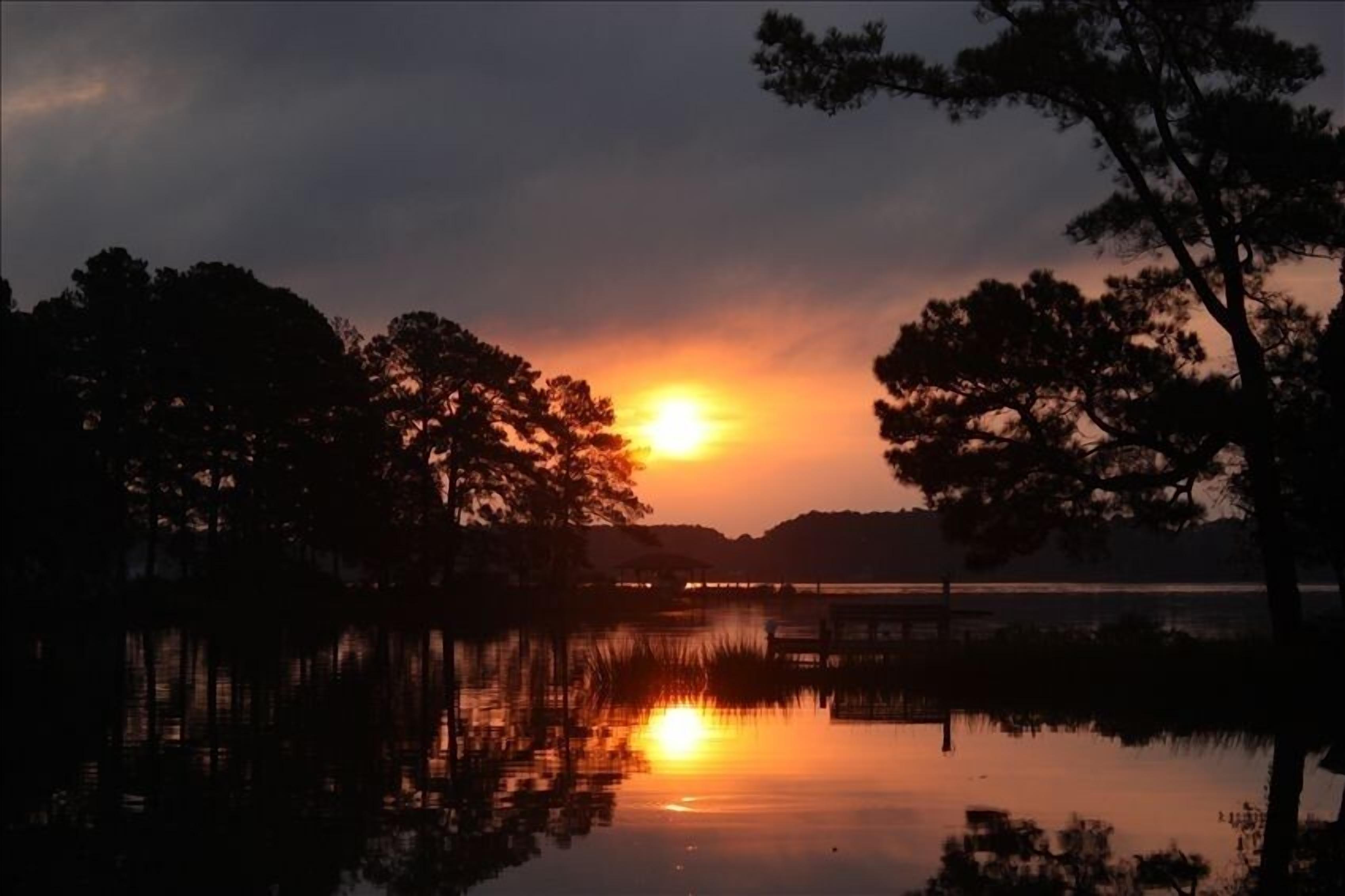 Chesapeake Bay Waterfront Cottage Pool, Pier, Kayaks, Wifi 2 Bd\/2 Ba, Mini Golf