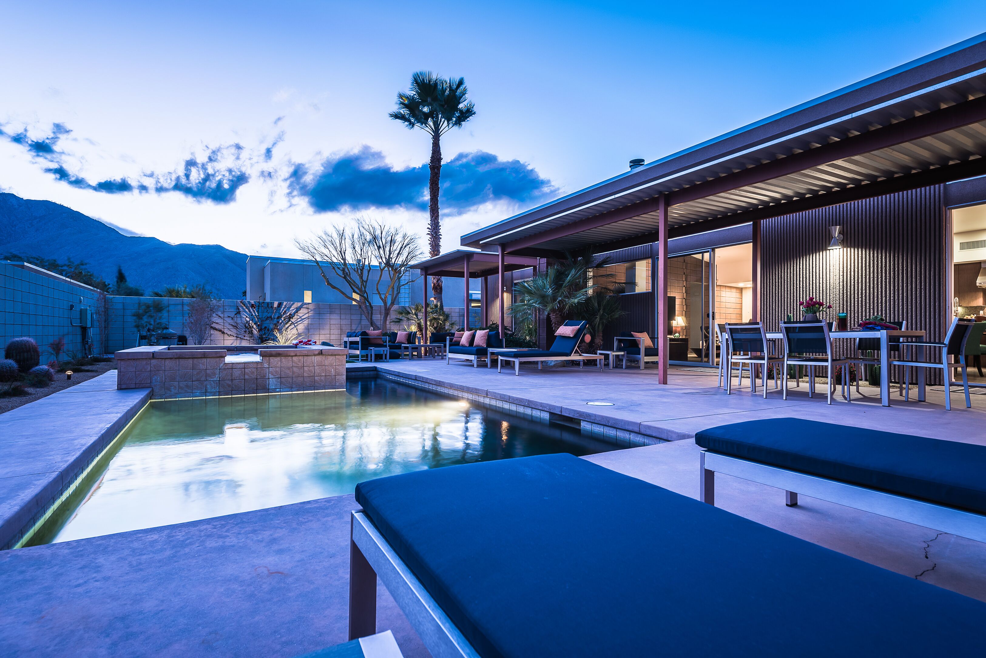 Et oppvarmet basseng