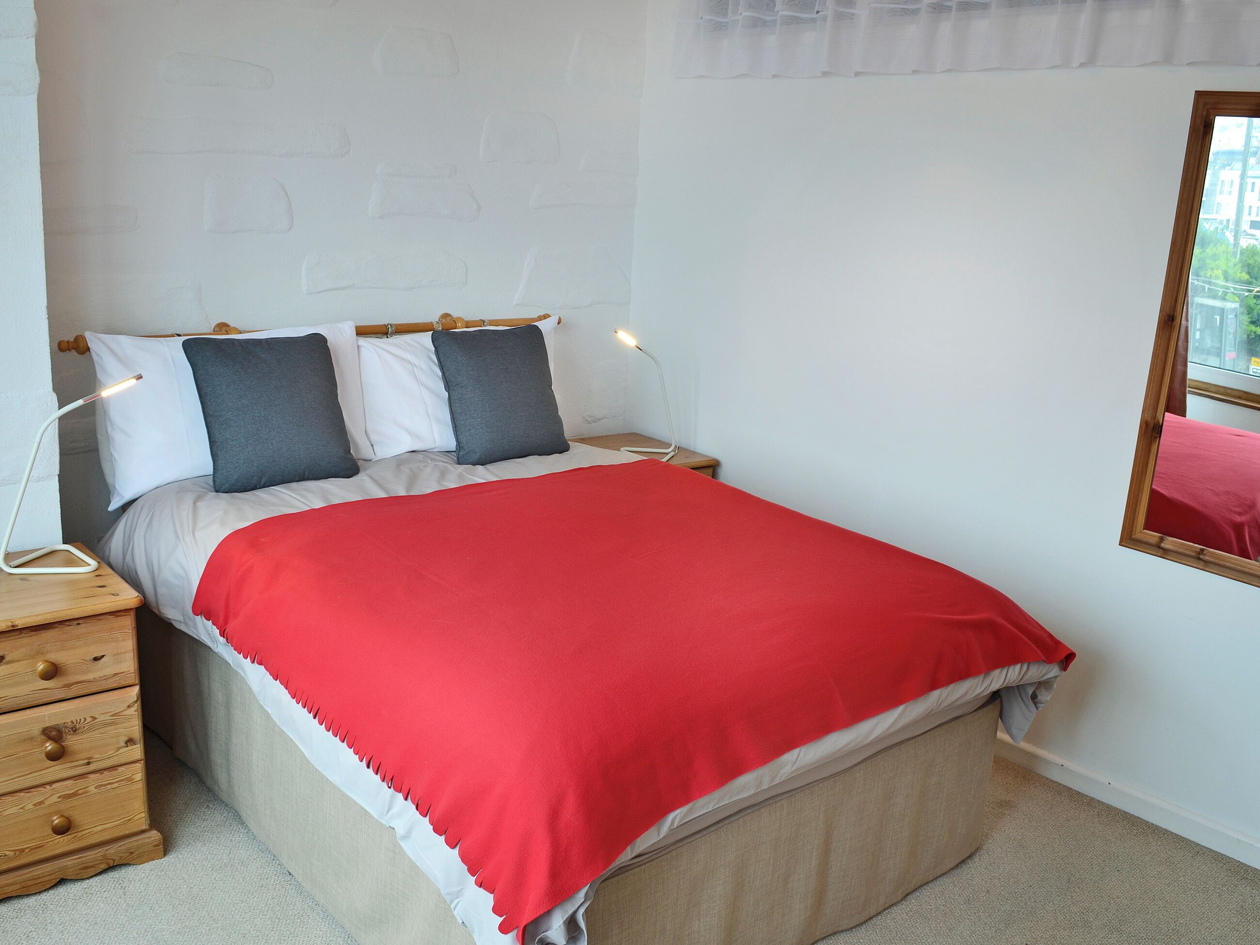 1 bedroom, WiFi (free), bed sheets