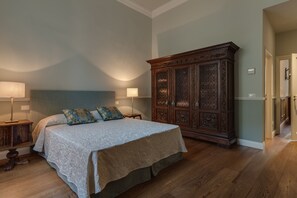 3 habitaciones, tabla de planchar con plancha y wifi gratis 