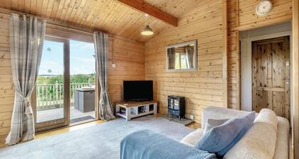 2 bedroom accommodation in Netherseal