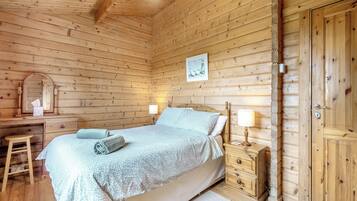 2 bedrooms, bed sheets