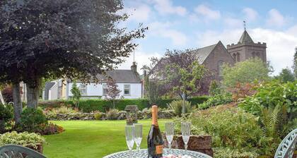 2 bedroom accommodation in Auchterarder