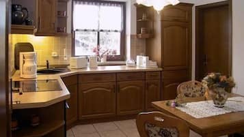 Fridge, microwave, dishwasher, coffee/tea maker