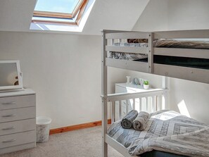 3 quartos, Wi-Fi de cortesia, roupa de cama
