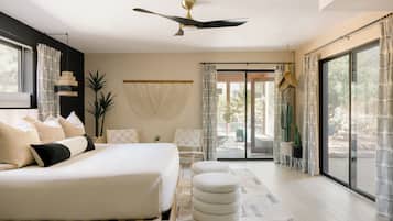 4 habitaciones, escritorio y espacio para trabajar con laptop