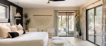 🏜4 KING SUITES w/ private baths 🏜 SPA 🏜REMODELED🏜