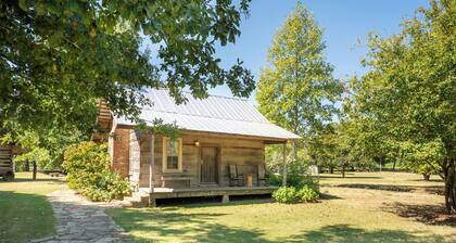 Das Cotton Gin Cabin Bed & Breakfast