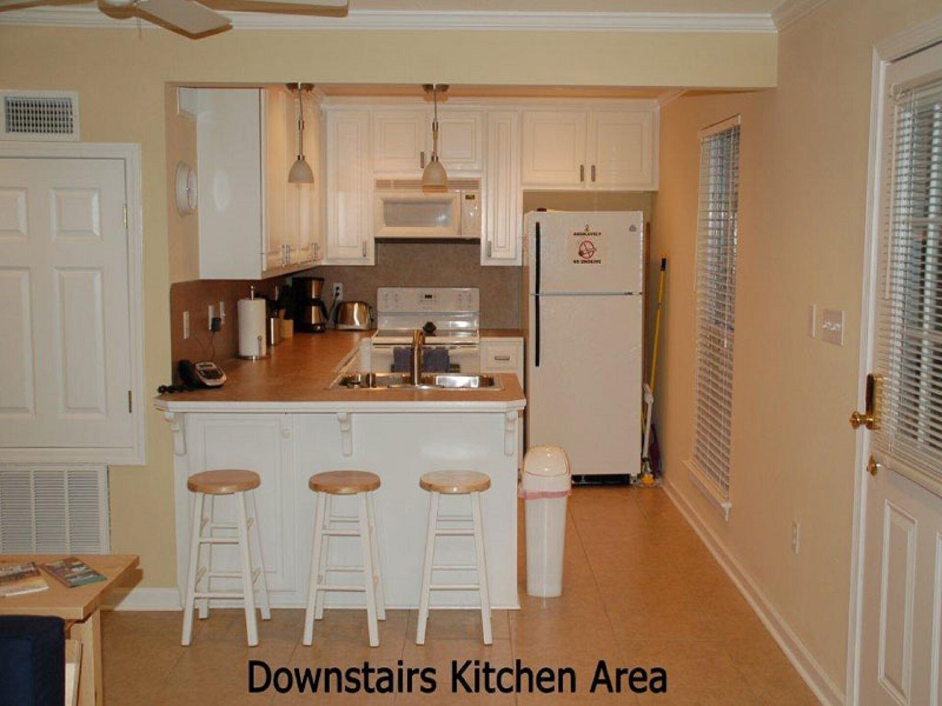 DISCOUNTED RATES! Beautiful Views !