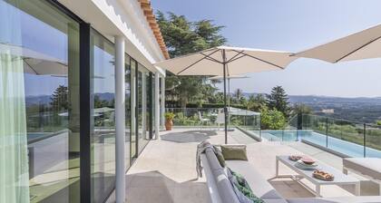 Villa la Dolça avec piscine à débordement, WIFI gratuit, climatisation.