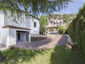 Exterior - Villa la Dolça with infinity pool, free WIFI, Air Conditioning and seaview. (Calonge)