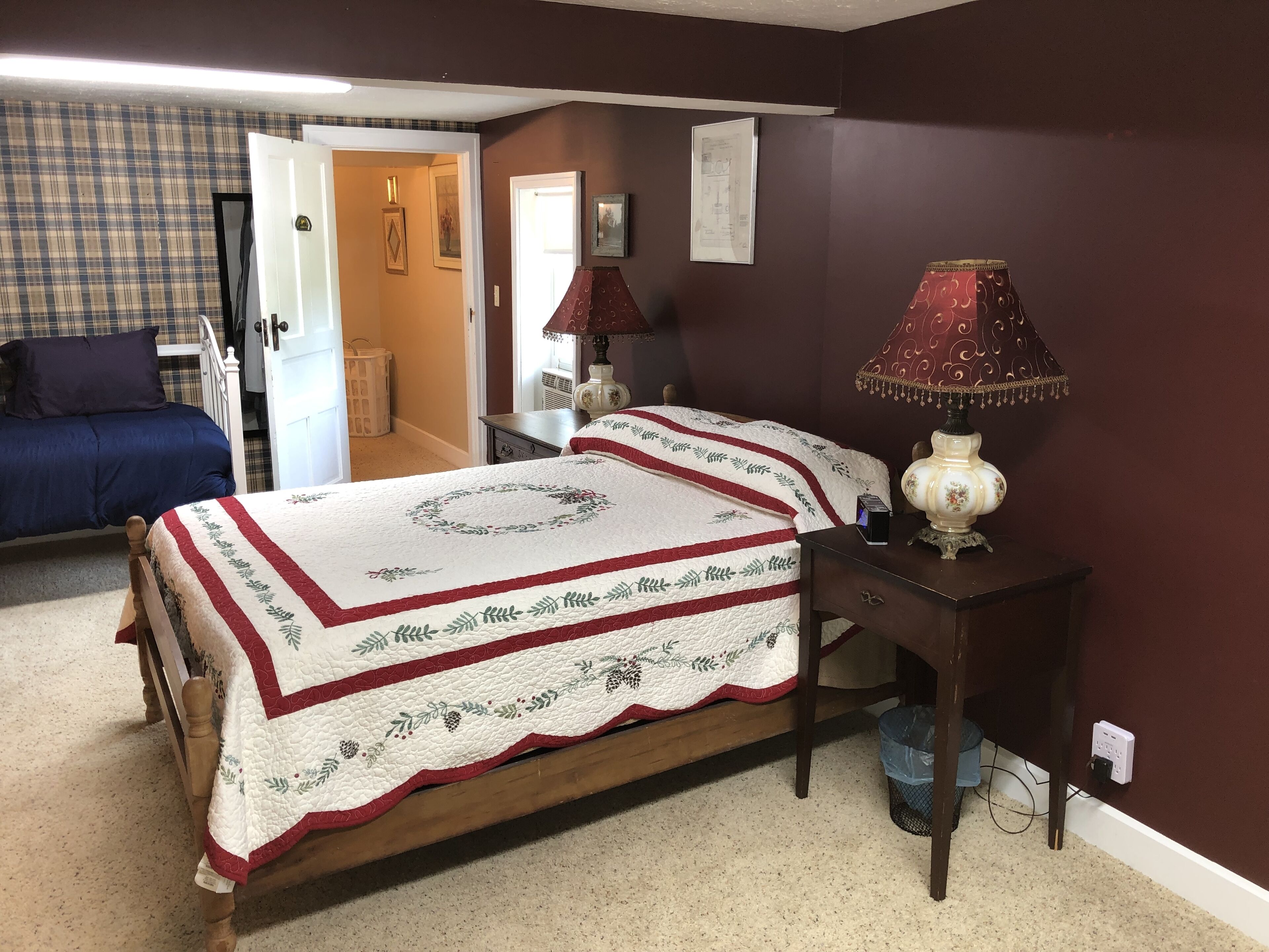 3 makuuhuonetta, silitysrauta/-lauta, Wi-Fi, vuodevaatteet