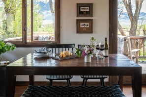 Dining - The beautiful trout house on the Yellowstone River (Emigrant)