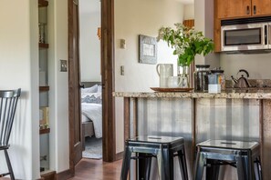 Interior - The beautiful trout house on the Yellowstone River (Emigrant)