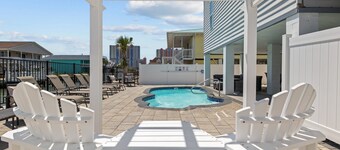 Amazing Channel Retreat Private Heated Pool Luxury Outdoor Living & Pet Friendly