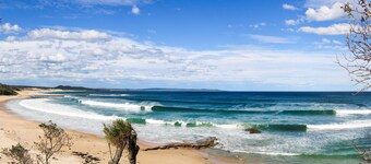 เลคไซด์ เคบิน แอนด์ ฮอลิเดย์วิลเลจ