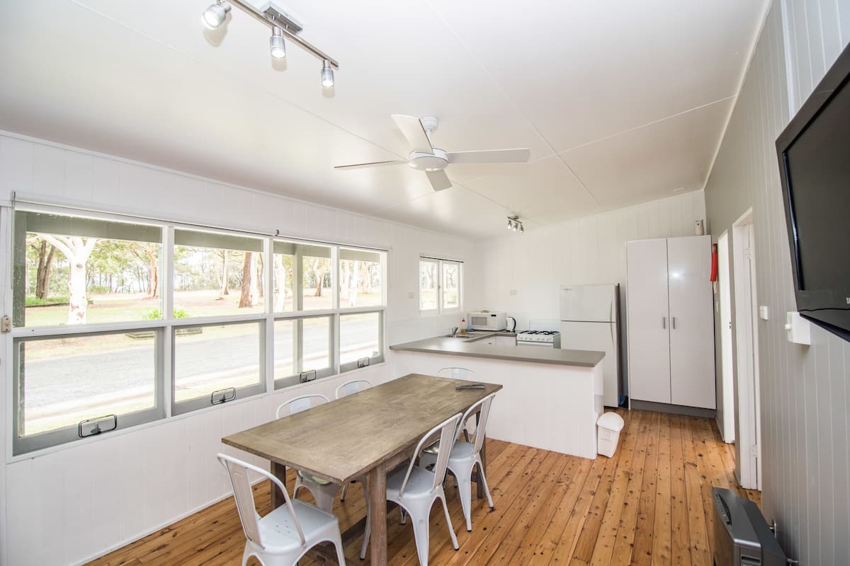 Lakeside Cabin, Sleeps 6 | Living area